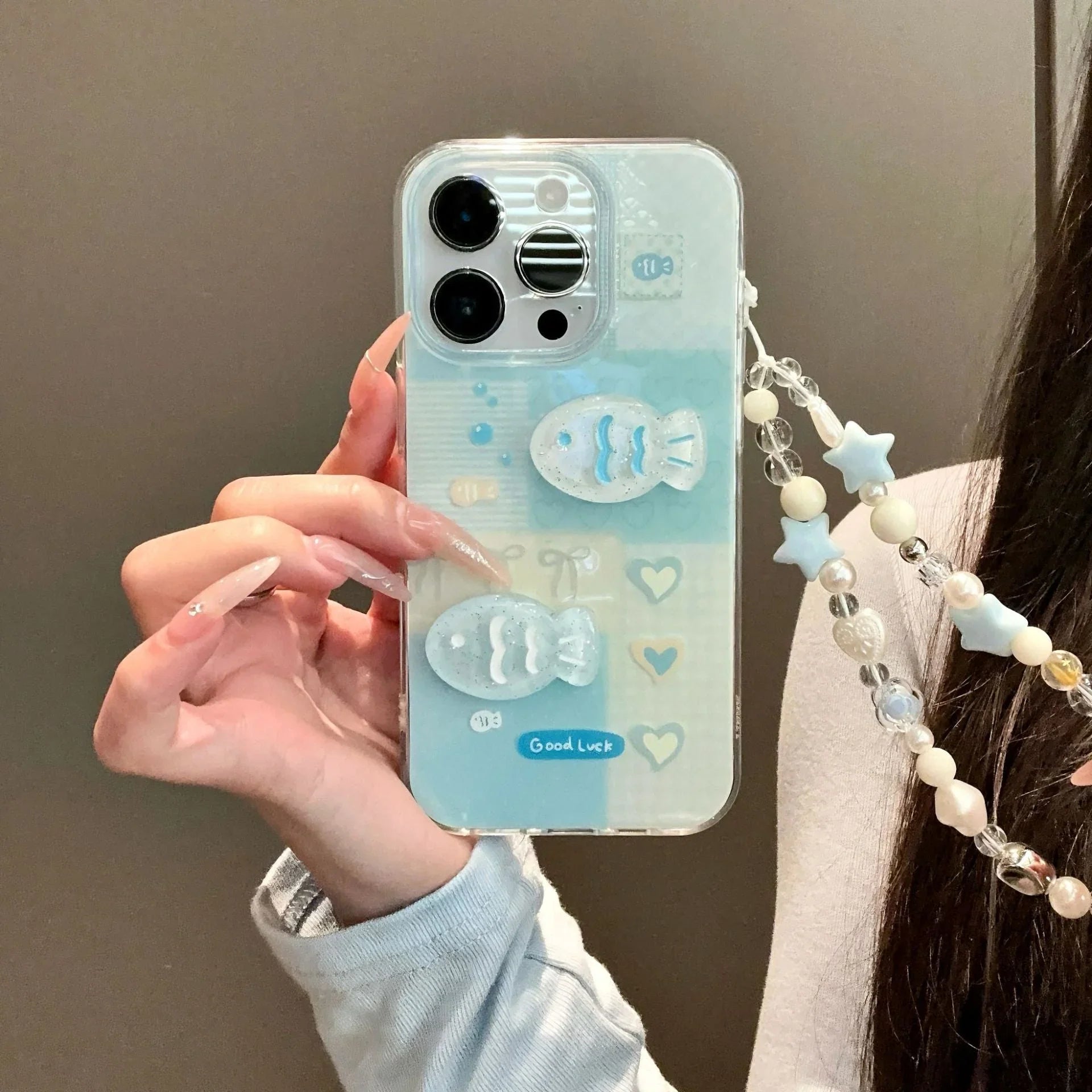 Coque 3D Poisson Porte-Bonheur avec Bracelet Perlé pour Iphone séries  La Coqueria